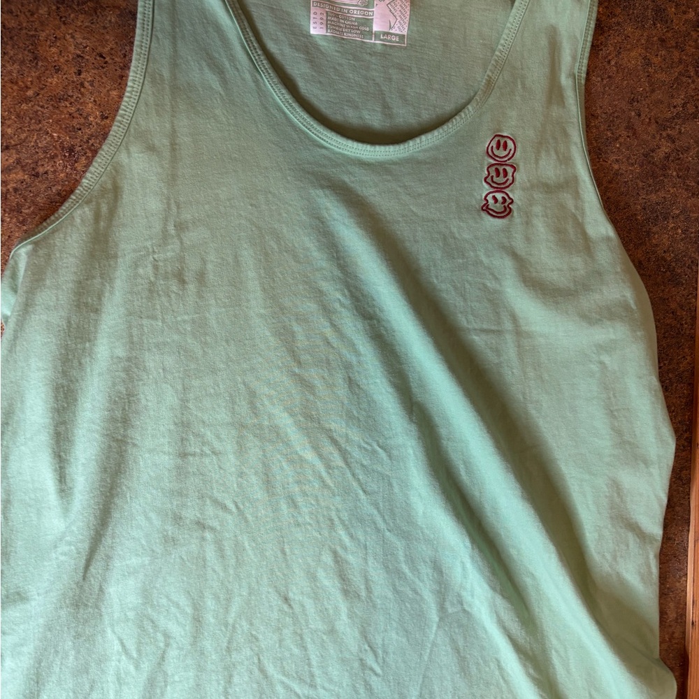 Dutch Bros men’s large tank top
